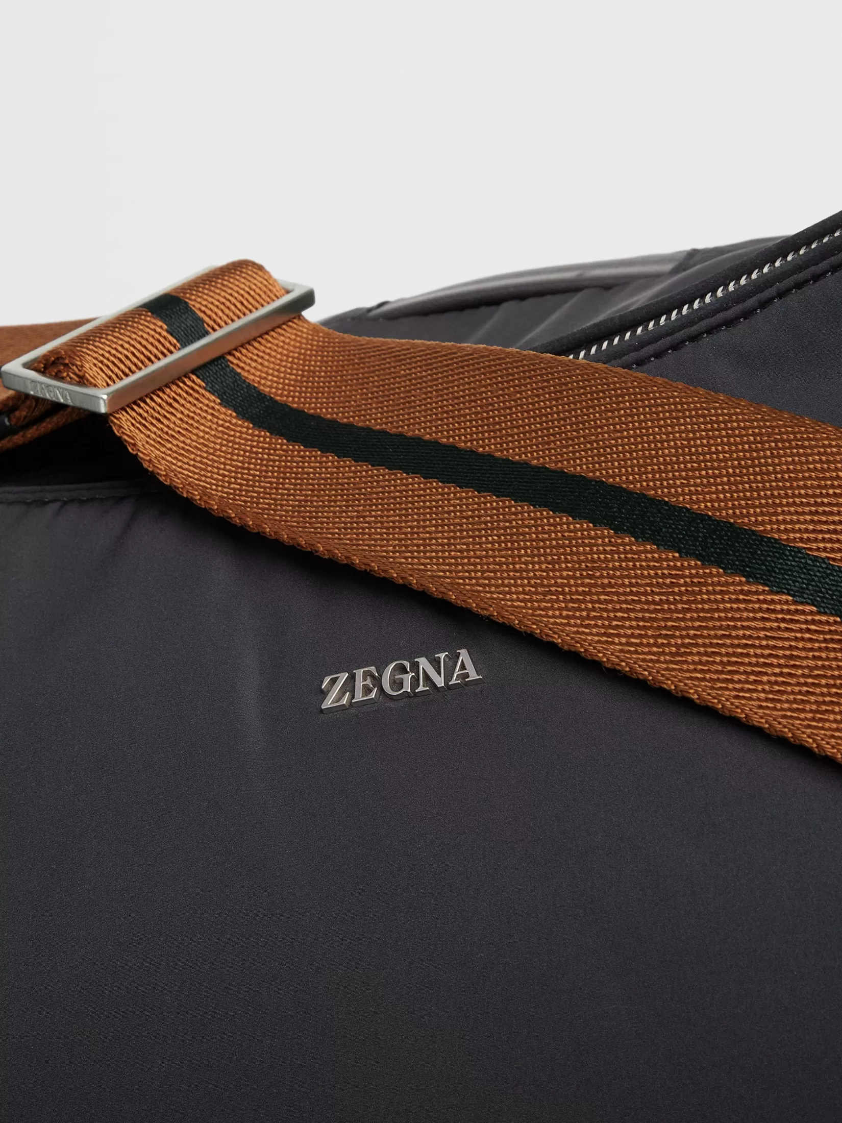 Cheap ZEGNA Bolsa de Viaje en Nailon Color Negro