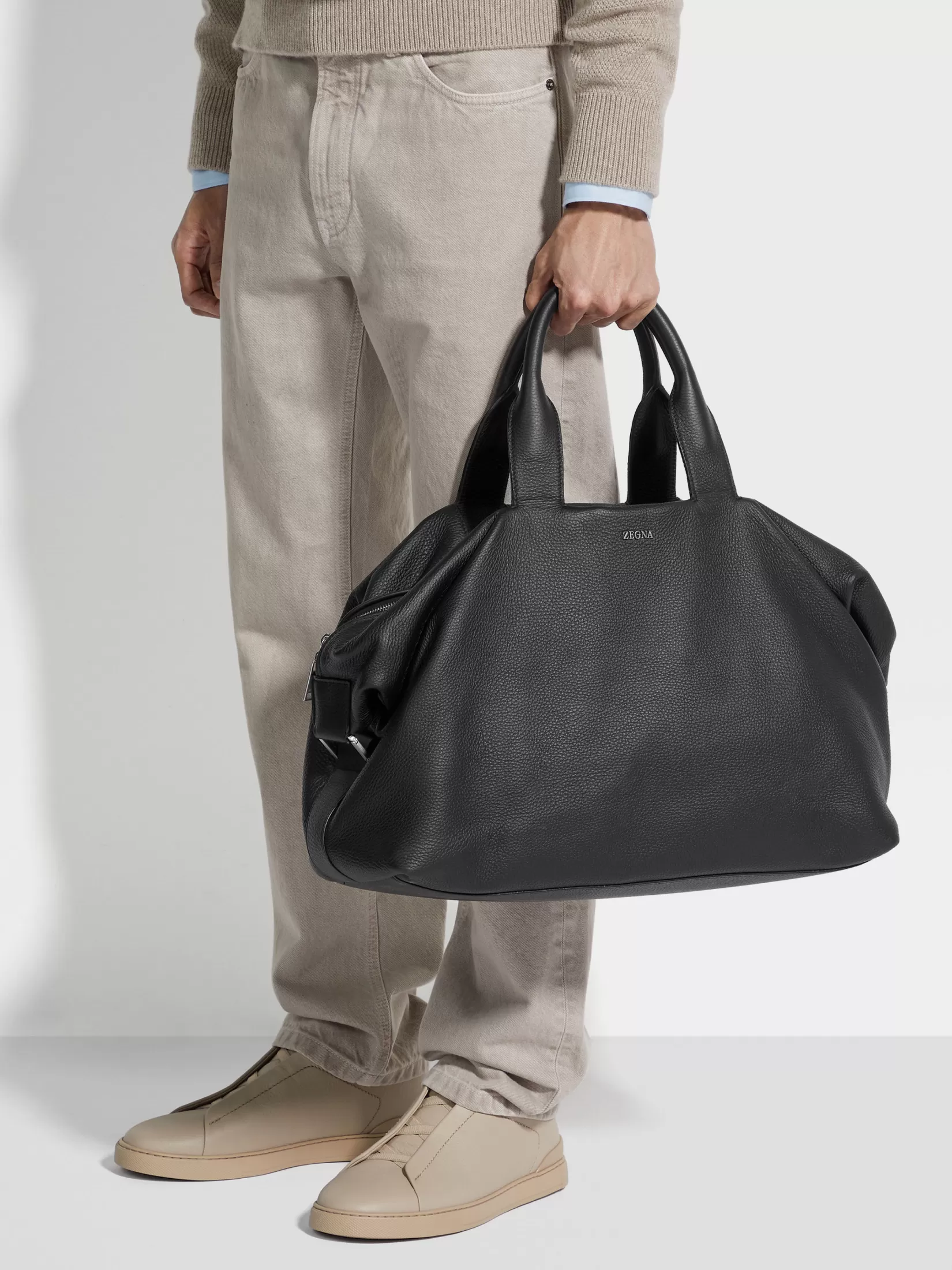 Shop ZEGNA Bolsa de Viaje Raglan en Piel de Ciervo Color Negro