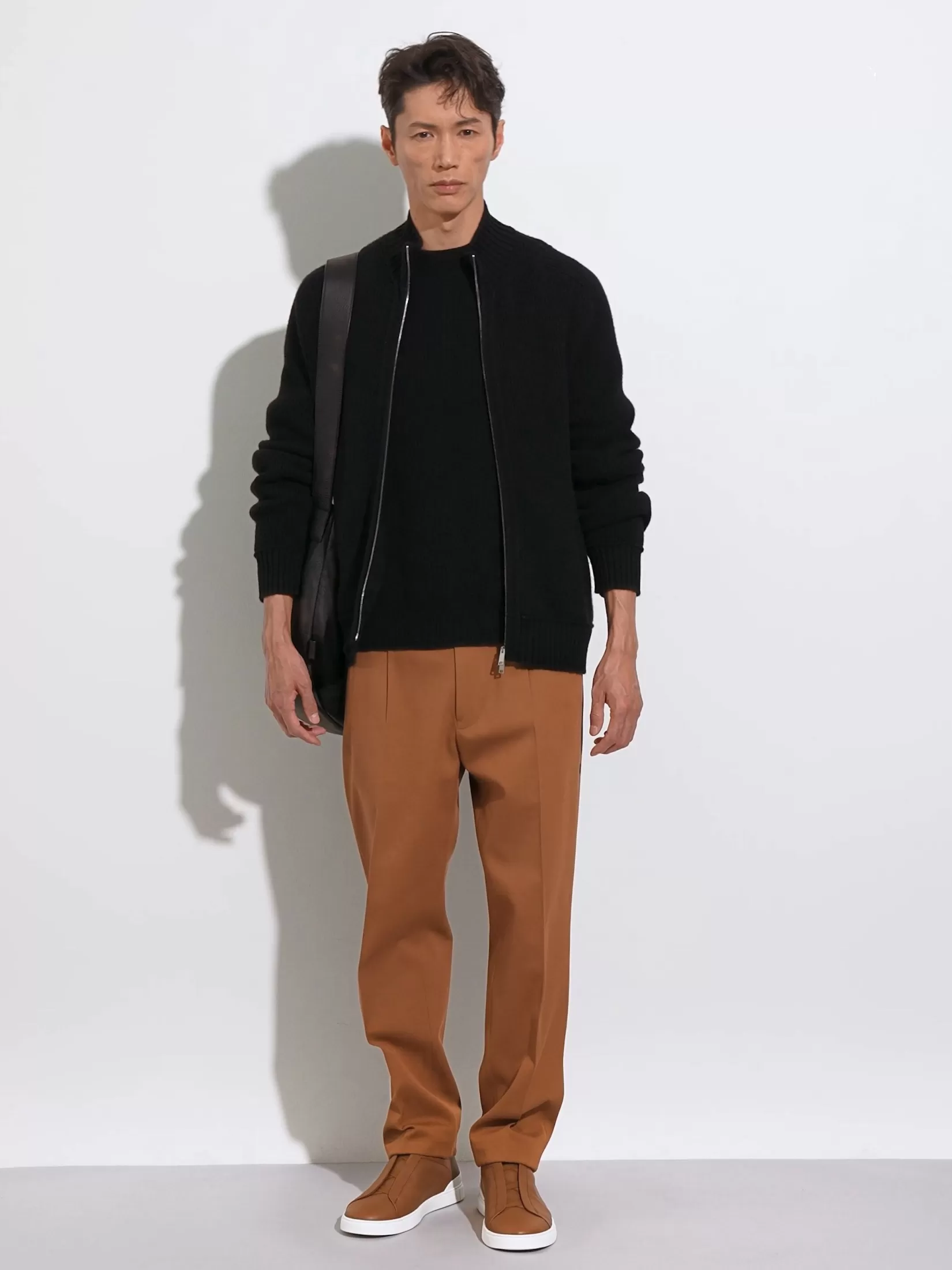 Cheap ZEGNA Bolso Hobo Panorama en Piel de Ciervo Color Negro