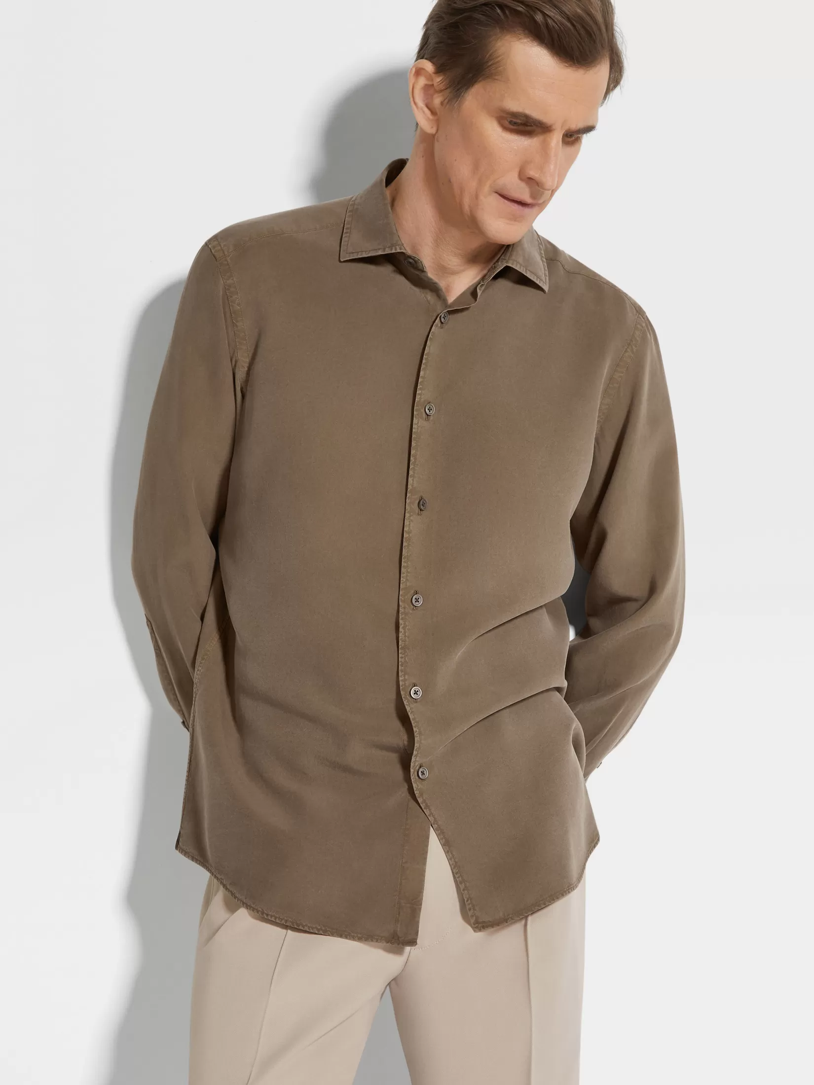 Shop ZEGNA Camisa de seda Caqui