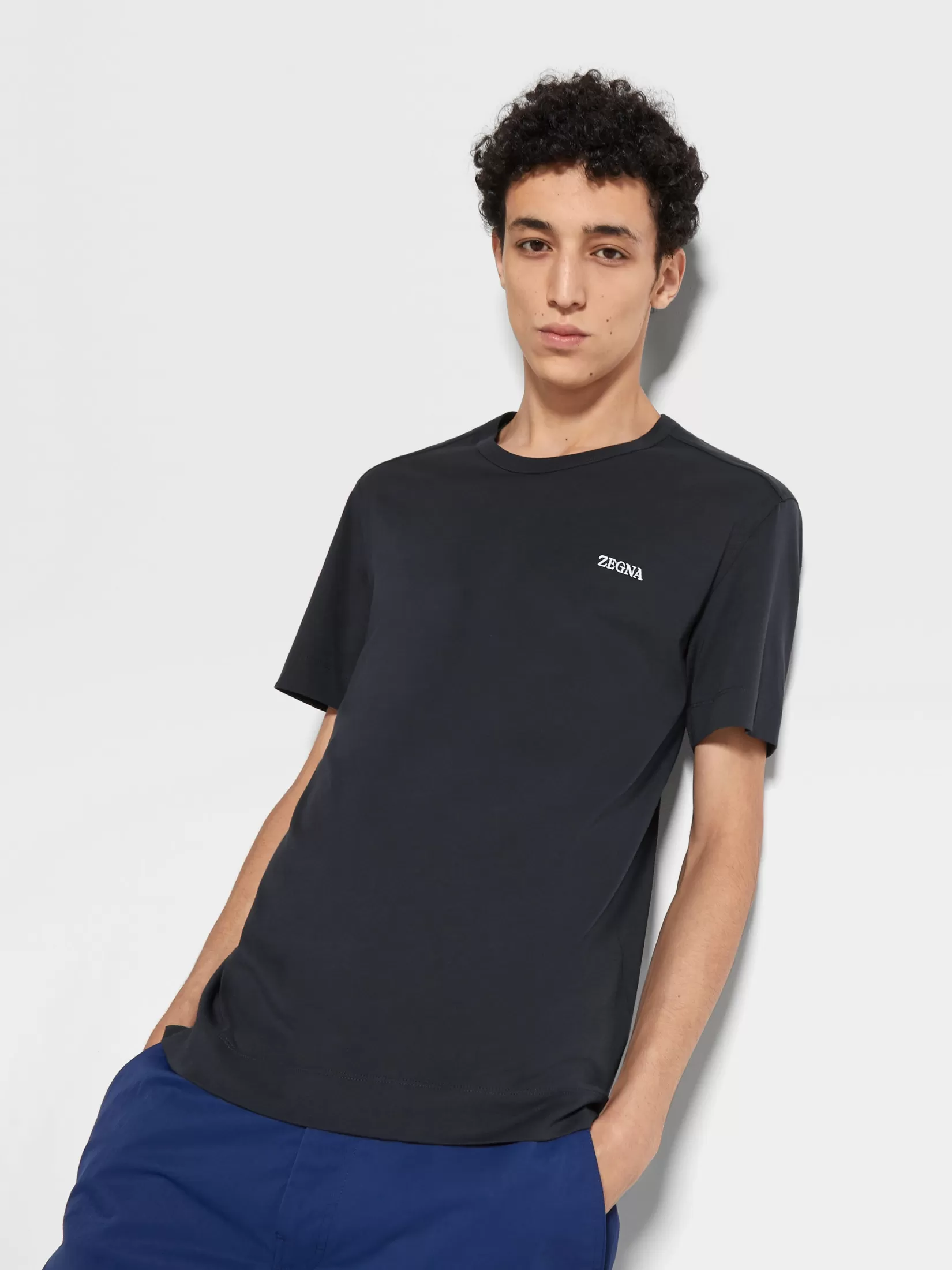 camiseta_de_algodn_color_azul_marino_2.webp Hot ZEGNA Camiseta de Algodón Color Azul Marino Azulmarino