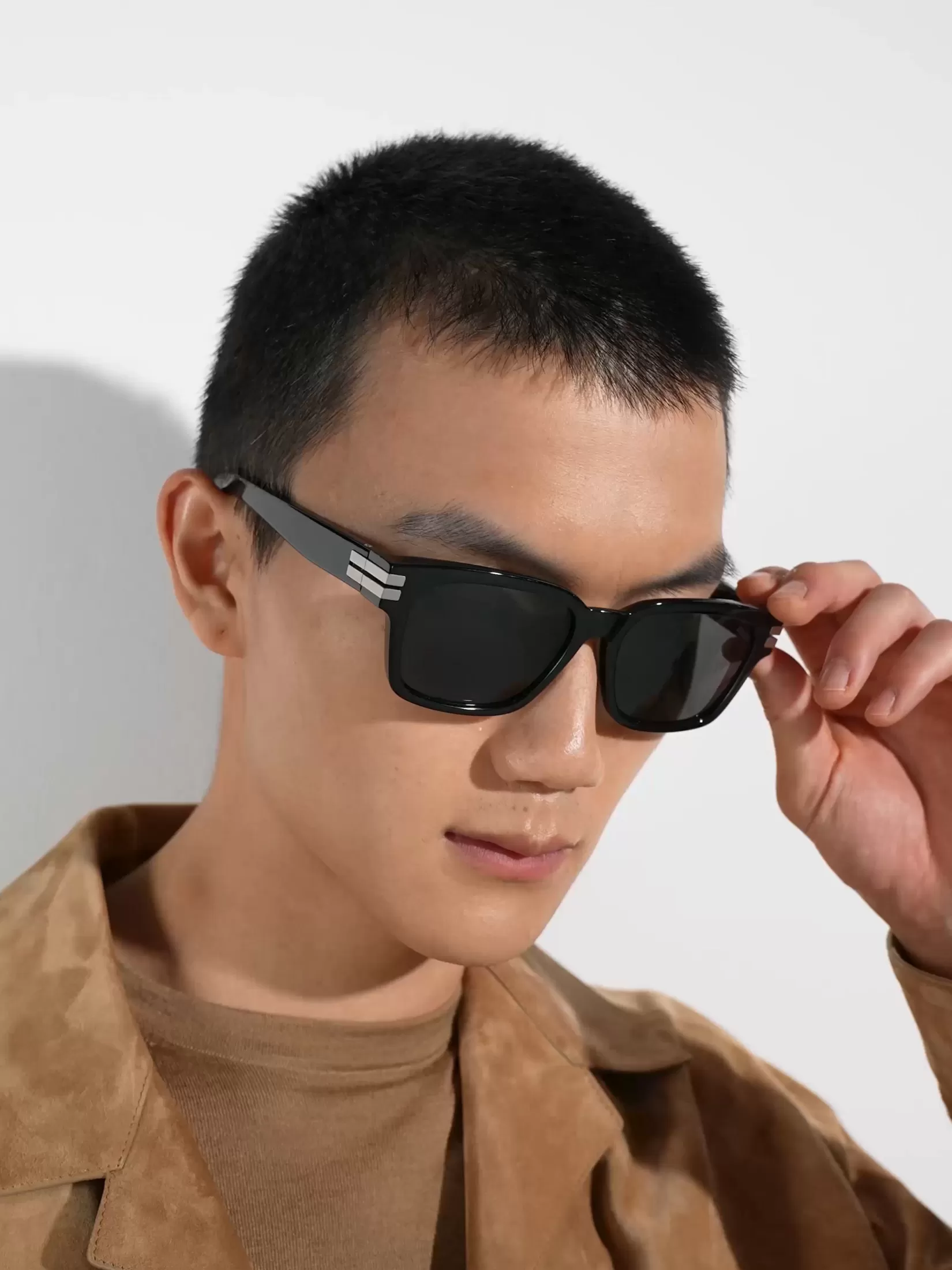 gafas_de_sol_en_acetato_color_negro_6.webp Outlet ZEGNA Gafas de Sol en Acetato Color Negro