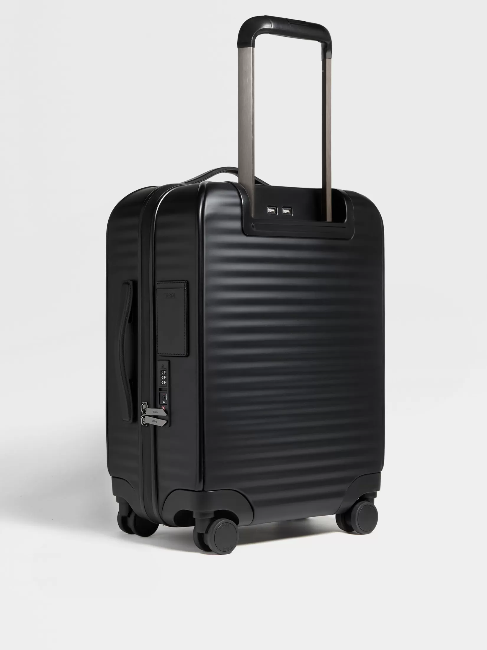 maleta_en_policarbonato_color_negro_2.webp Clearance ZEGNA Maleta en Policarbonato Color Negro