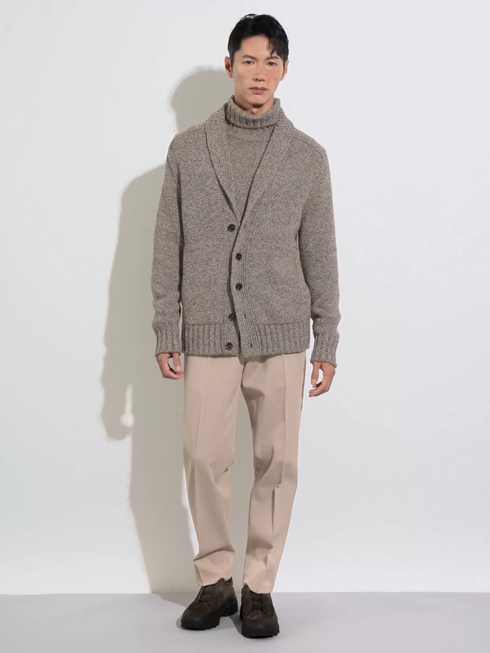 pantalones_de_algodn_y_lana_color_gris_pardo_claro_6.webp Sale ZEGNA Pantalones de Algodón y Lana Color Gris Pardo Claro Grispardoclaro