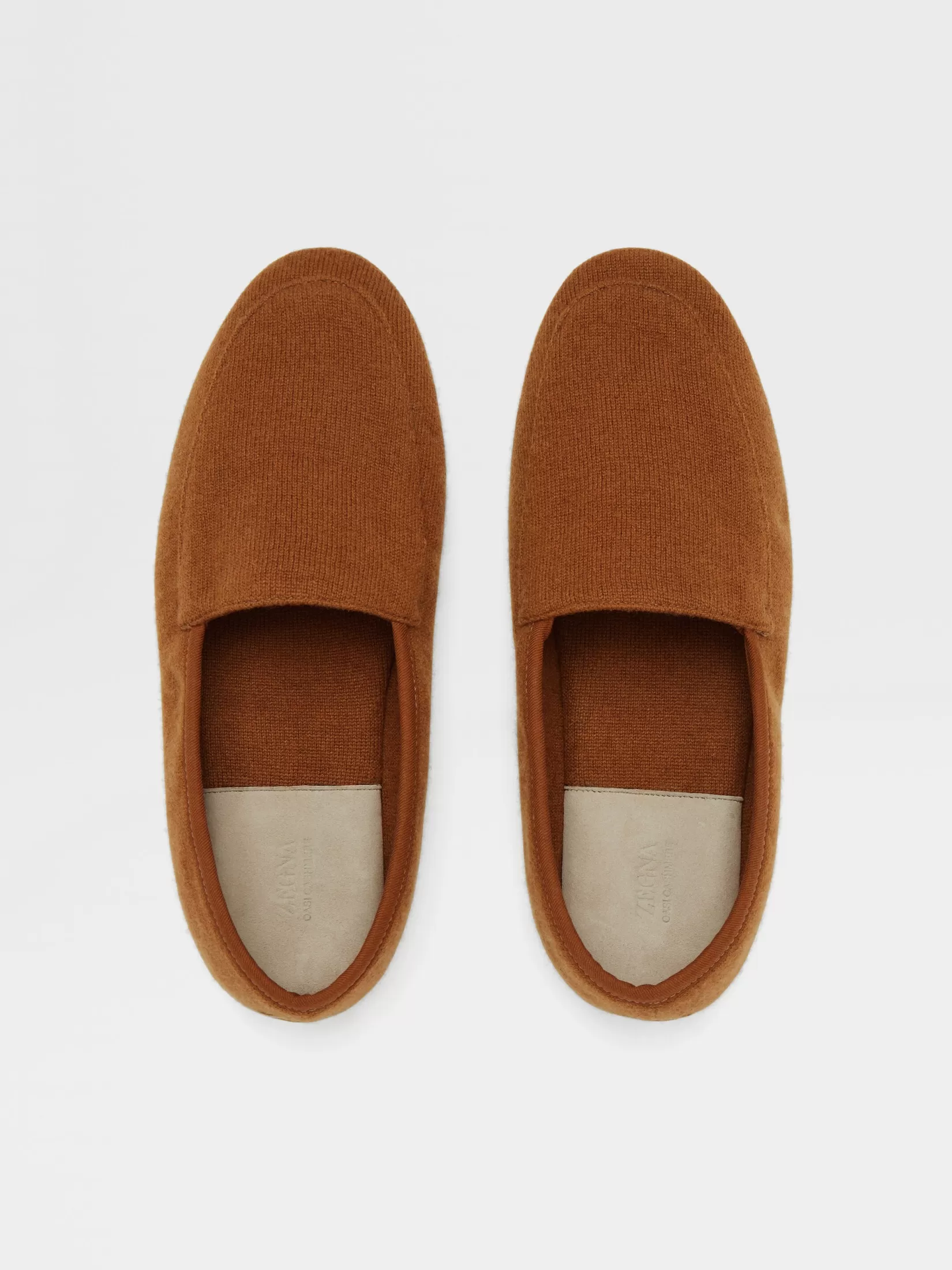 pantuflas_en_cachemira_color_foliage_2.webp Clearance ZEGNA Pantuflas en Cachemira Color Foliage