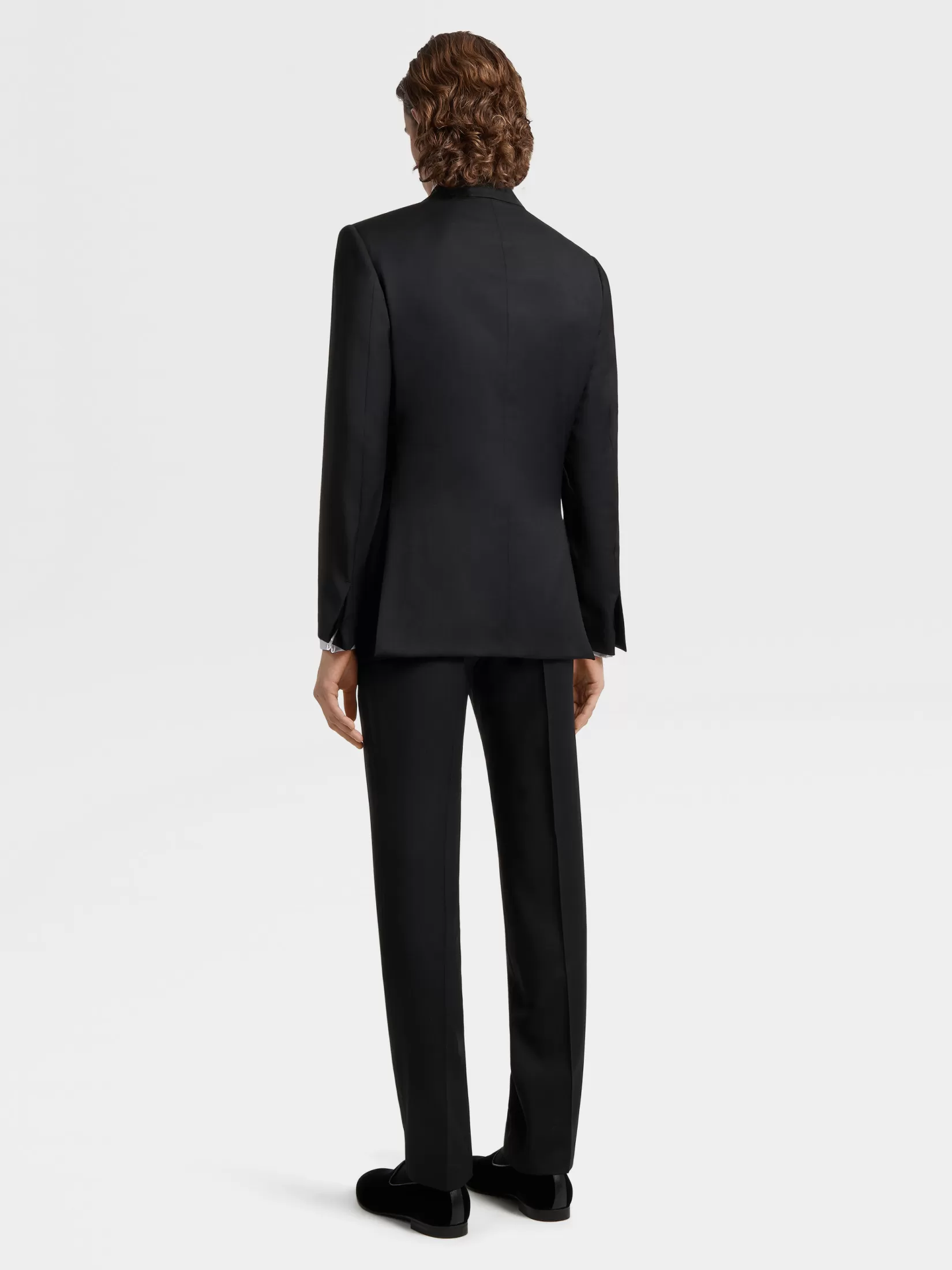 traje_de_fiesta_en_lana_multiseason_color_negro_3.webp Best ZEGNA Traje de Fiesta en Lana Multiseason Color Negro