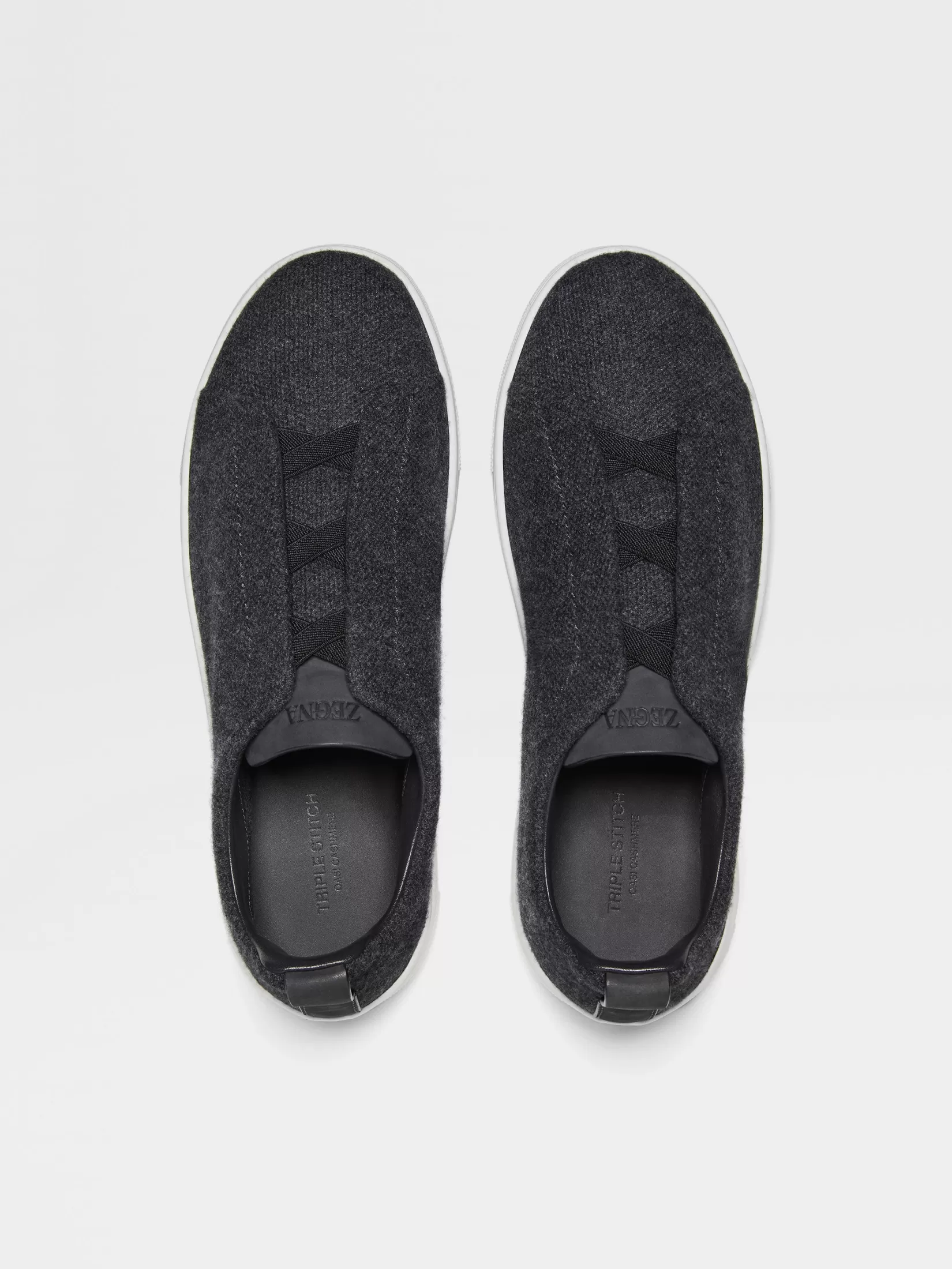 zapatillas_triple_stitch_en_oasi_cashmere_color_gris_oscuro_2.webp Cheap ZEGNA Zapatillas Triple Stitch™ en Oasi Cashmere Color Gris Oscuro Grisoscuro