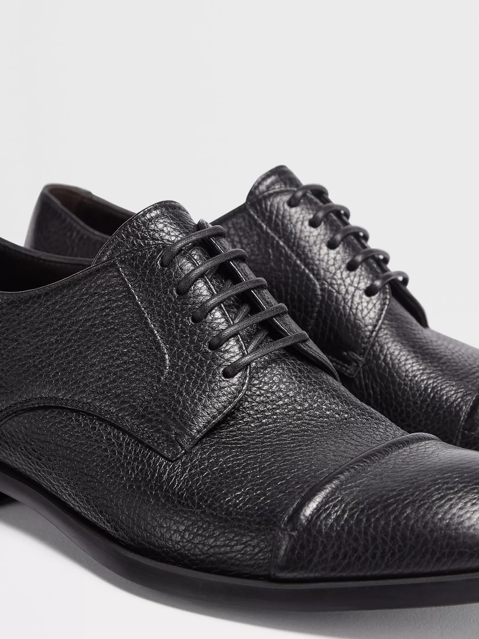 Outlet ZEGNA Zapatos Derby Siena Flex en Piel de Ciervo con Puntera Color Negro